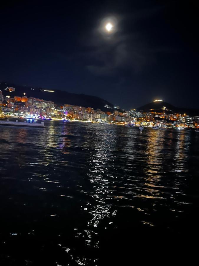 Riviera Rooms Sarandë Esterno foto