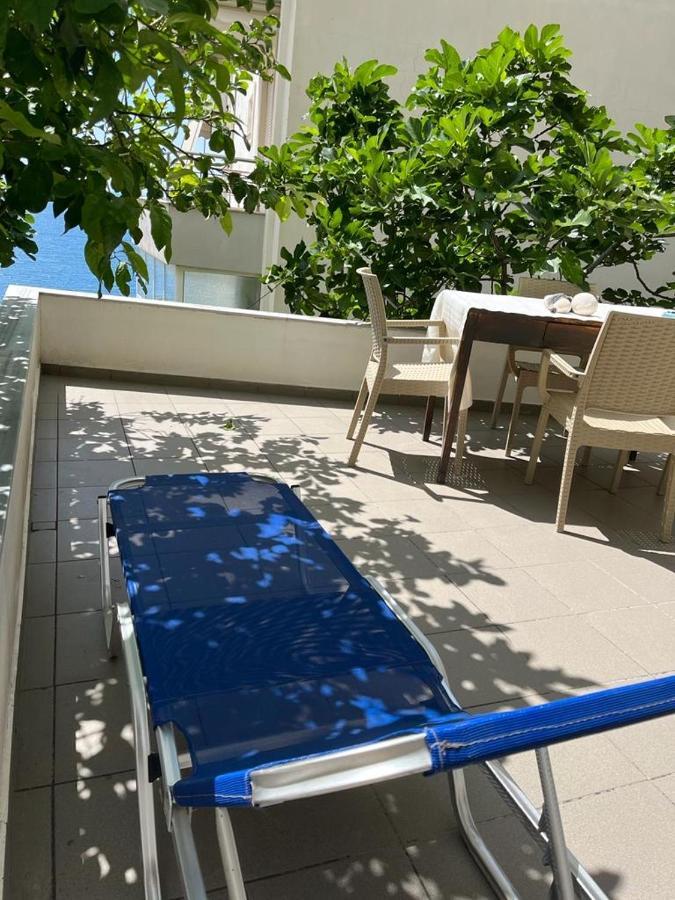 Riviera Rooms Sarandë Esterno foto